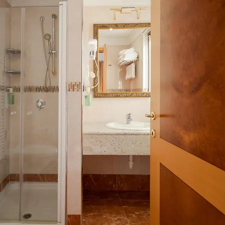 Hotel Ungheria 1946 Varese